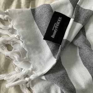 Limited Edition Sephora Beauty Insider Woven Throw